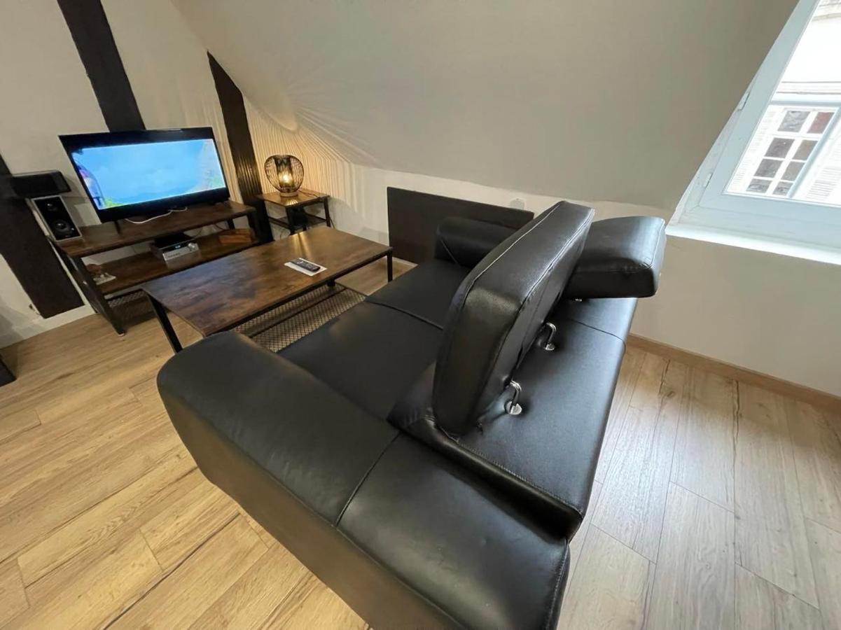 Appartements Chez Delphine Et Guillaume Au Coeur De Semur En Auxois Eksteriør bilde