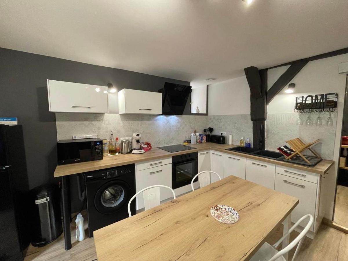 Appartements Chez Delphine Et Guillaume Au Coeur De Semur En Auxois Eksteriør bilde